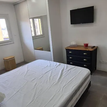 4 Couchages, Proche Du Centre